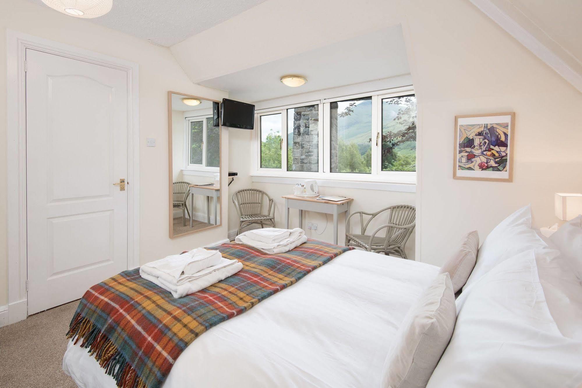 Glenbruar House Hotel Crianlarich Ngoại thất bức ảnh